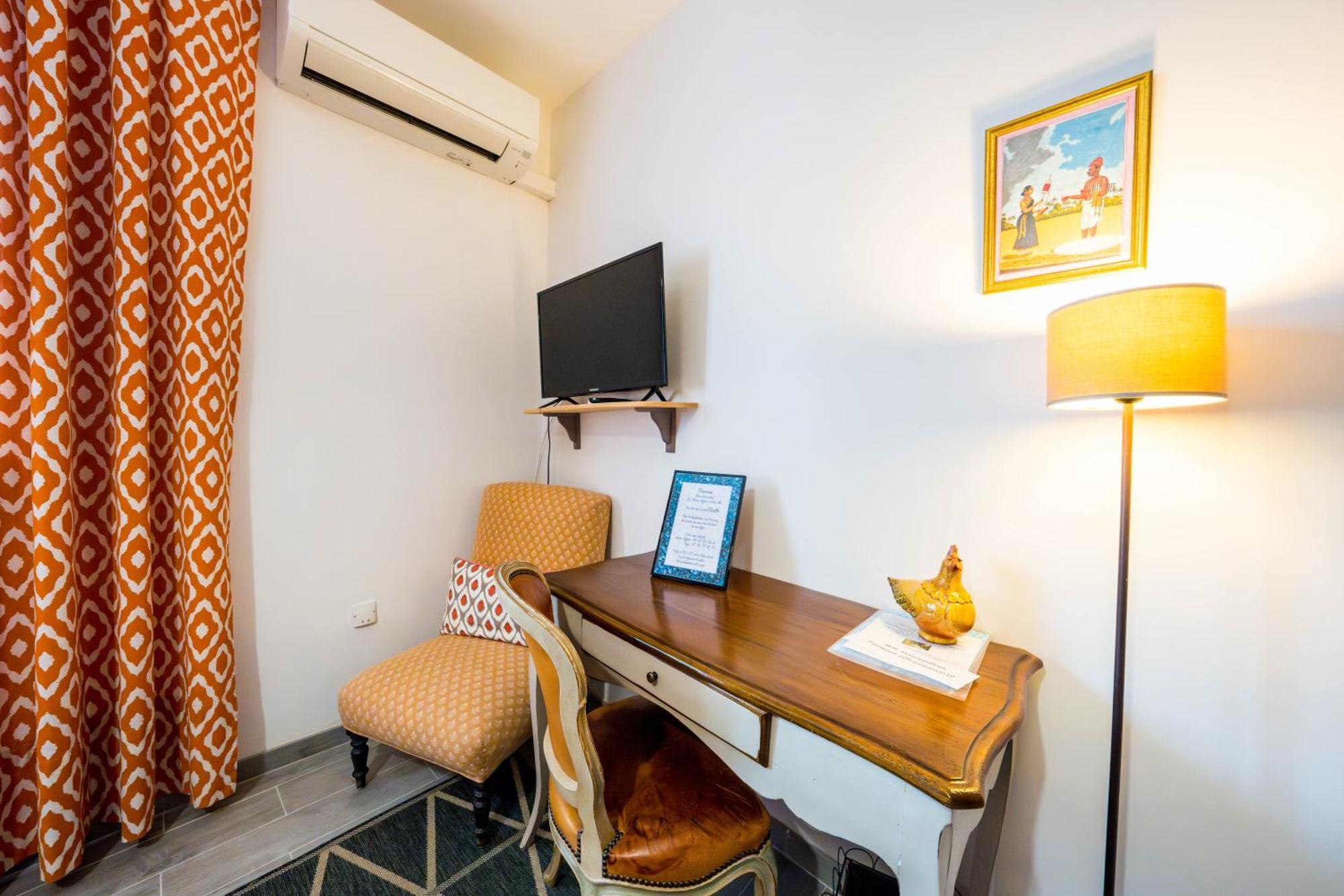 La Maison Jaffran, Suite En Ville 普里瓦 外观 照片